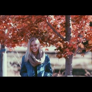 Meet your Posher, Reagan